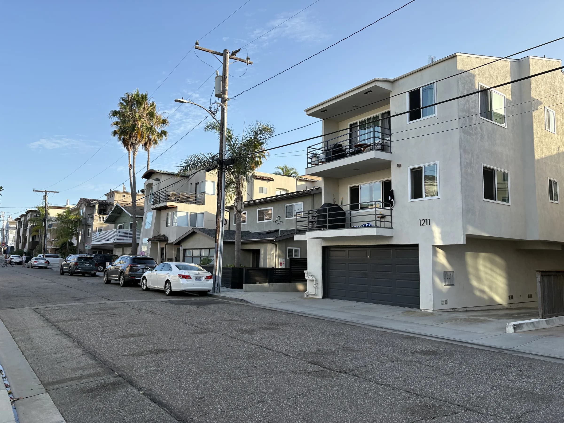 Contemporary coastal homes on a quiet Hermosa Beach residential block