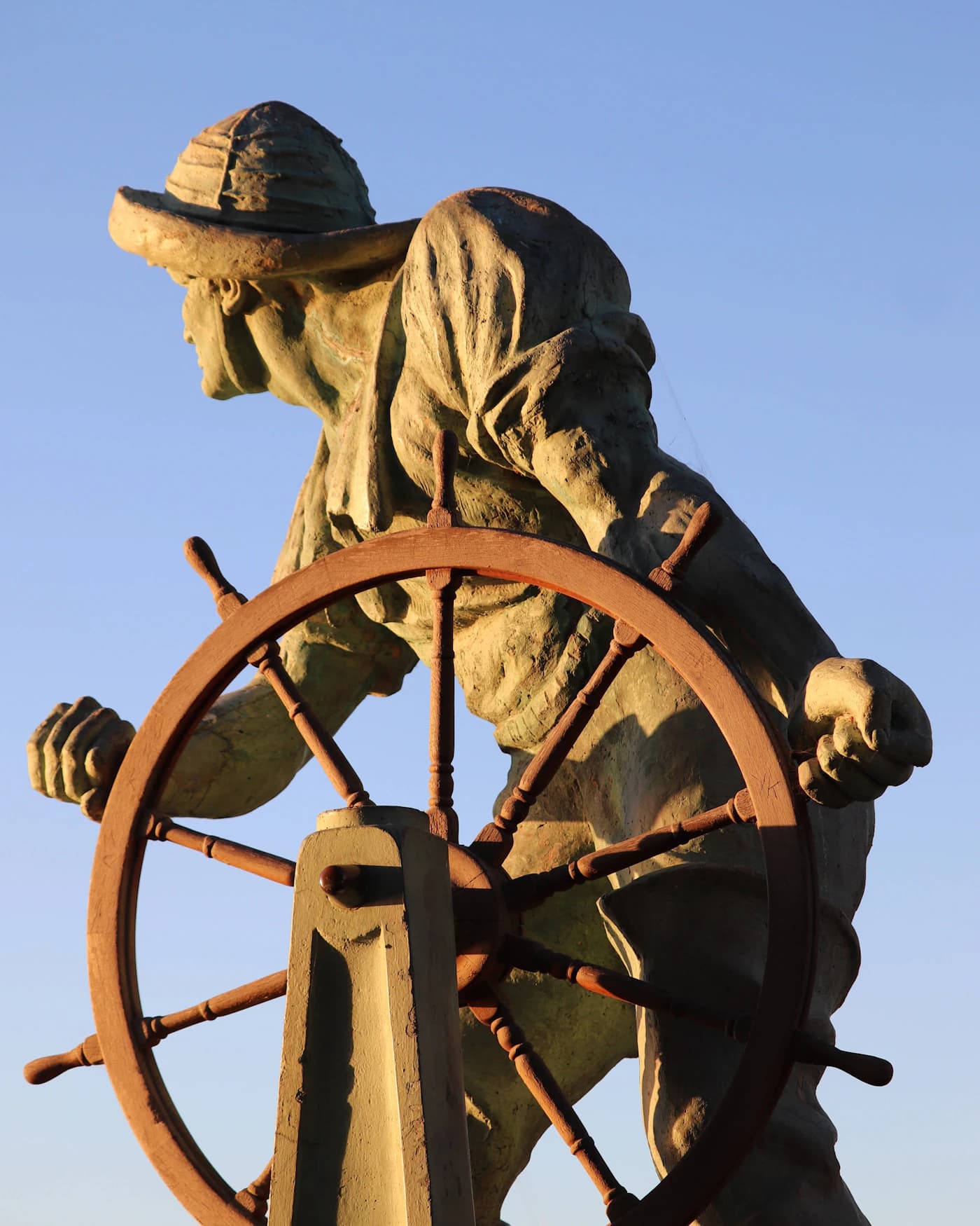 The mariner statue at Burton Chace Park in Marina del Rey