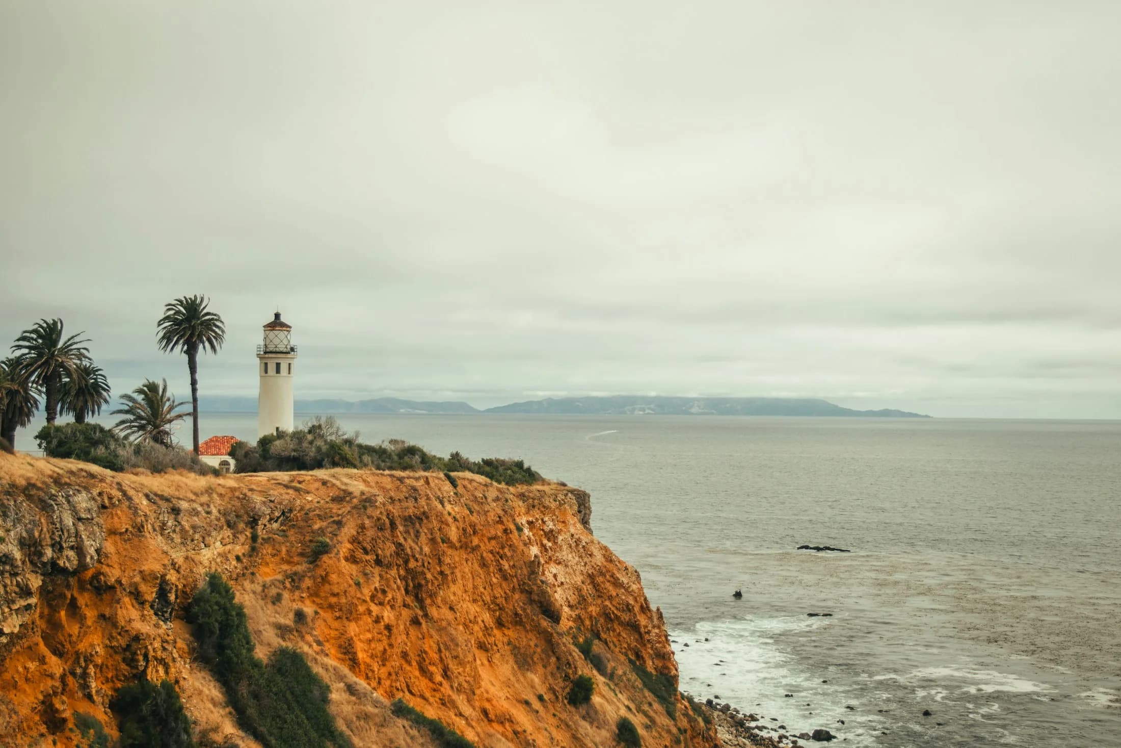 Point Vicente Lighthouse above the ocean and Catalina Island