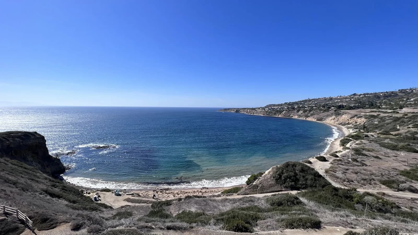 A broad rocky cove beneath the hills of Rancho Palos Verdes