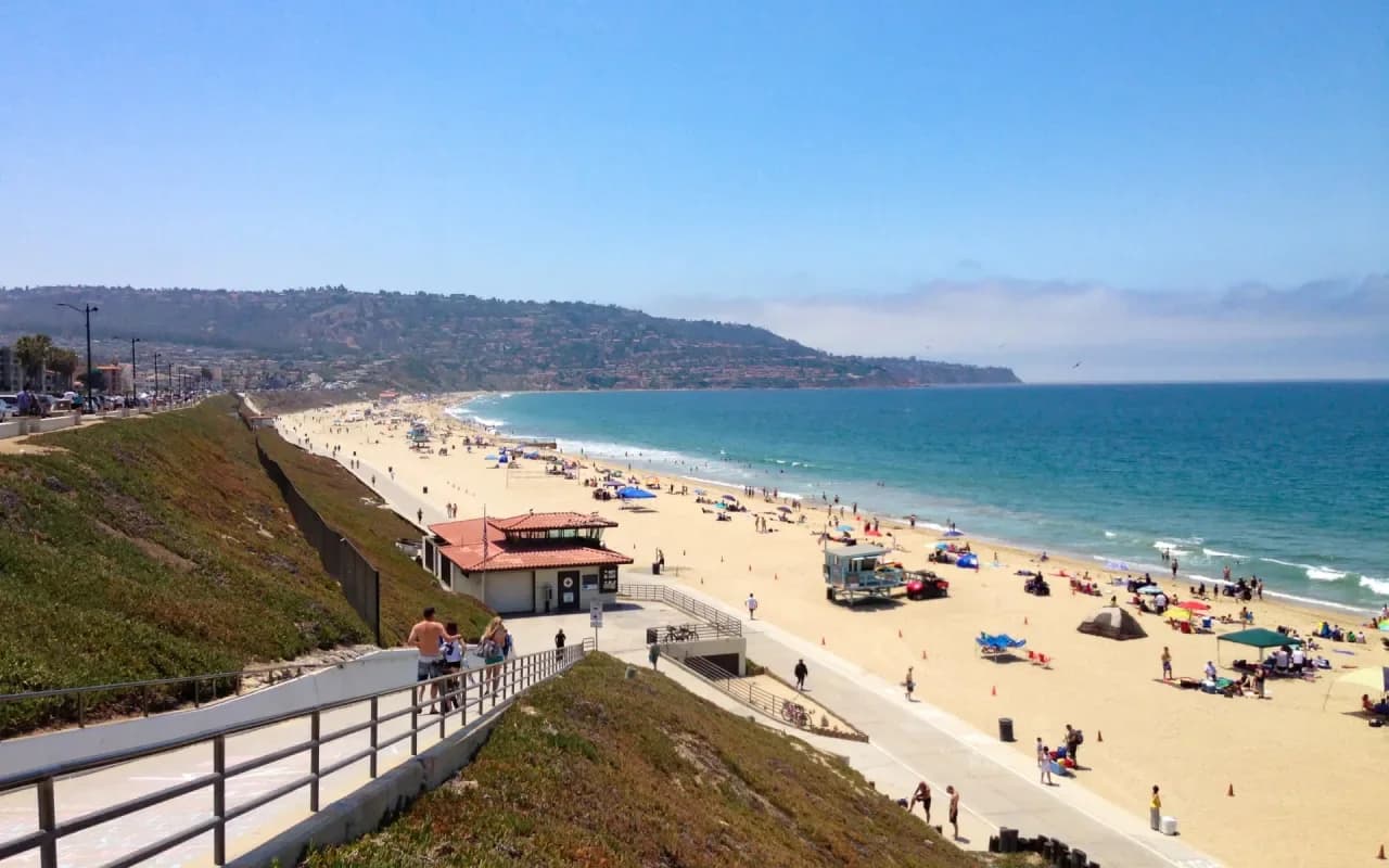 South Redondo Beach shoreline looking toward the coastal hillside