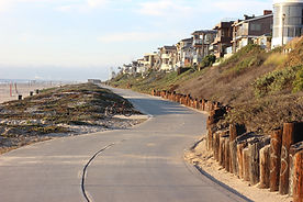 Public path beside the Manhattan Beach shoreline